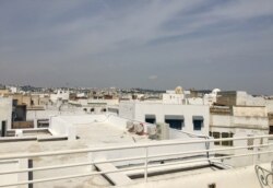A rooftop view of the Tunis Medina. (VOA/Lisa Bryant)