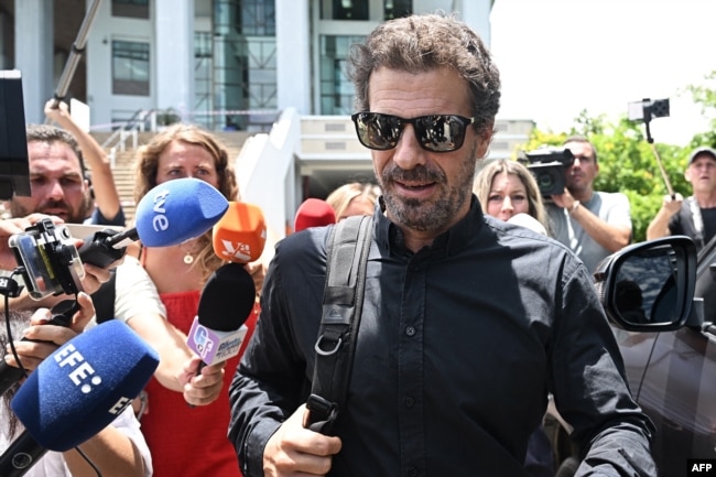 Spanish actor Rodolfo Sancho Aguirre leaves court in Samui, Thailand, on Aug. 29, 2024, after his son Daniel Sancho Bronchalo was handed a life sentence for the murder of Colombian plastic surgeon Edwin Arrieta Arteaga in August 2023.