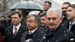 PM Turki, Binali Yildirim memberikan keterangan kepada media di Ankara,Turki, 30 Desember 2016 (Foto: dok).