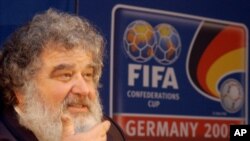FIFA ကမ္ဘာ့ဘောလုံး အဖွဲ့ချုပ် အမှုဆောင် ကော်မတီအဖွဲ့ဝင်ဟောင်း Chuck Blazer။ 