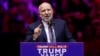 Howard Lutnick habla sobre el entonces candidato presidencial republicano Donald Trump en un acto de campaña en el Madison Square Garden, el 27 de octubre de 2024, en Nueva York. (AP/Evan Vucci).