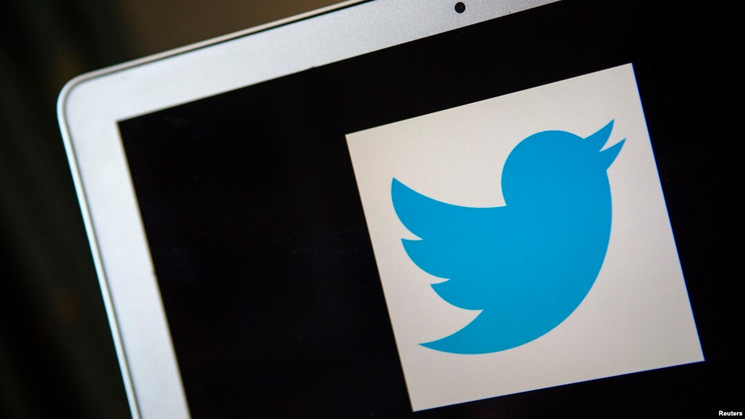 Tadqiqotlarning aniqlashicha, "Twitter" tarmog'ida erkak hamkasblarga qaraganda muxbir xotin-qizlar uch bora ko'proq do'q-po'pisa va haqoratlar bilan yuzlashadi.
