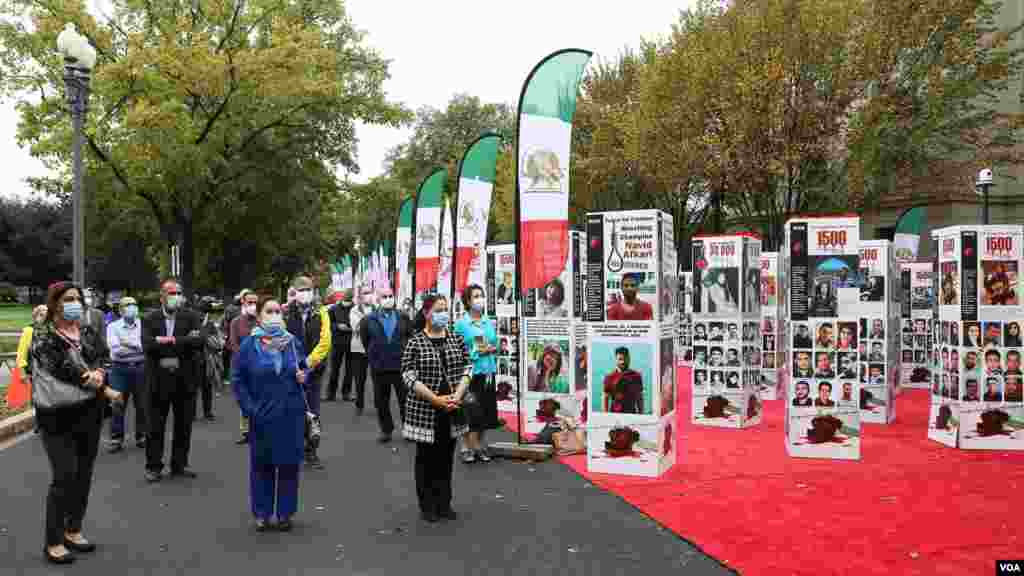 نمایشگاهی برای نشان دادن قتل عام ۳۰ هزار زندانی سیاسی در سال ۱۳۶۷، کشتار ۱۵۰۰ نفر در جریان اعتراضات سراسری نوامبر ۲۰۱۹ در ایران و محکوم کردن اعدام‌های اخیر معترضان ضد رژیم توسط حکومت ایران، در خارج از ساختمان وزارت خارجه آمریکا در شهر واشنگتن برگزار شد.