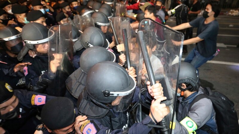 Thai Activists Again Take to Streets, Ignoring Government Protest Ban