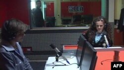 Elbasan: Program në radio i dy vajzave të verbëra