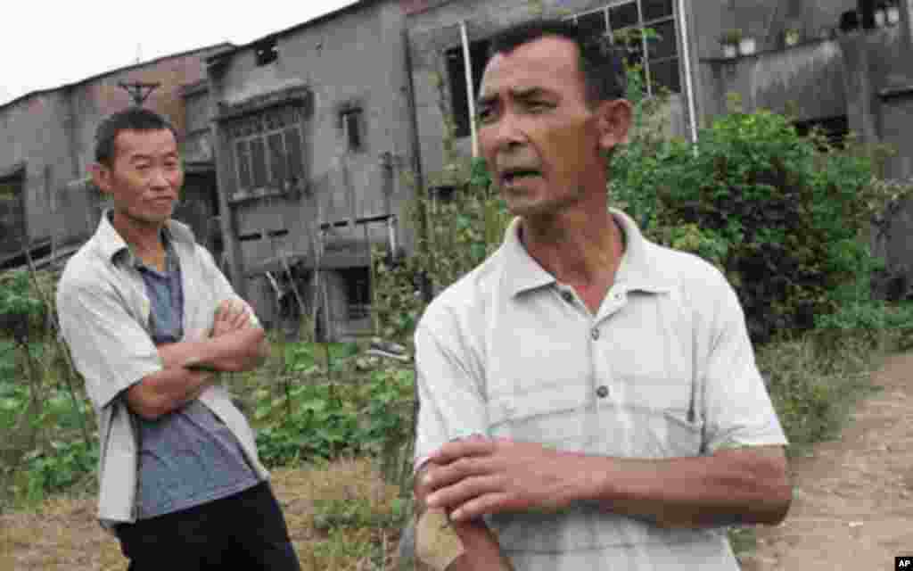 村民指责地方官员胡作非为