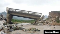 메이저리그 야구팀 시카고 컵스의 전설적인 선수 어니 뱅크스. 올해의 자유훈장 수상자 16명 중 한 명이다.