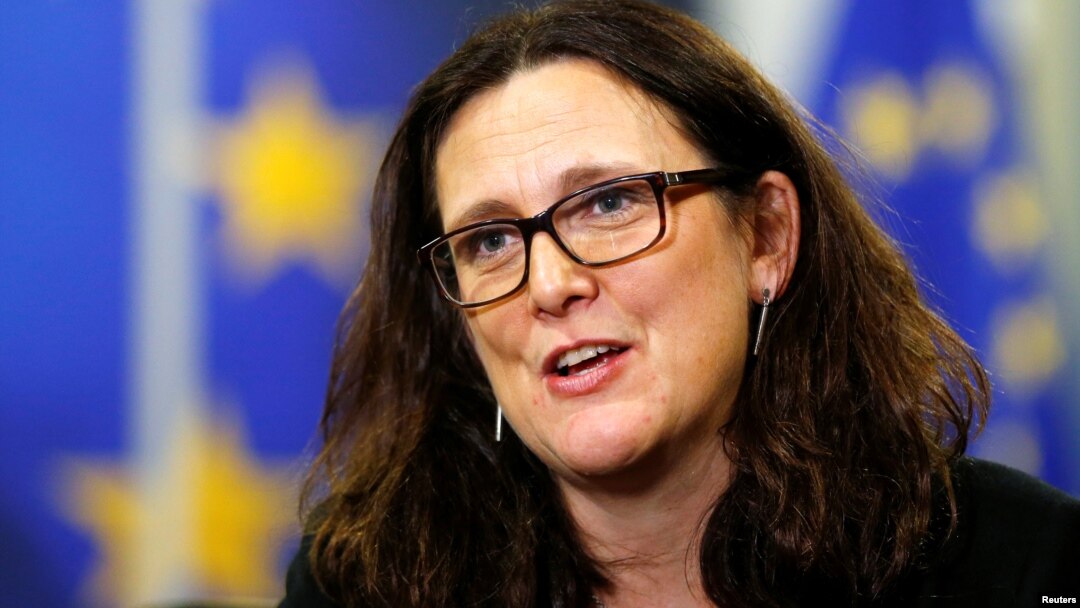 Kepala perdagangan Uni Eropa Cecilia Malmstrom berbicara di Brussels, Belgia.