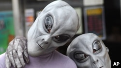 Roswell UFO Festival-aliens