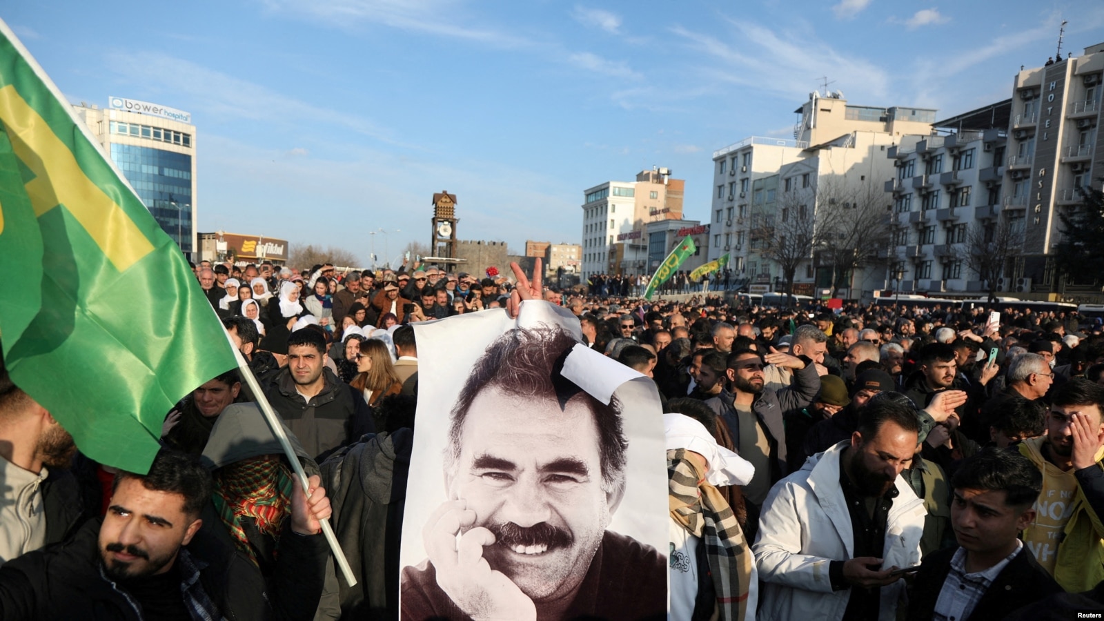 کۆمەڵەی پارێزەران بۆ ئازادی: 10 کەس بە پاساوی بەشداری لە پرسەی ئەندامانی پەکەکە لە ئامەد دەستگیرکراون