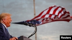 El ex presidente Donald Trump, durante un mitin de campaña en Jacksonville, Florida, el 24 de septiembre de 2020.