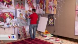 پـیاوێک 30 ساڵە لە نێو ڕەنگەکاندا دەژی