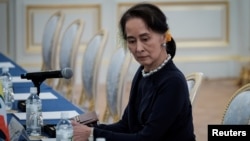 Madamu Aung San Suu Kyi atwara Mynamar 