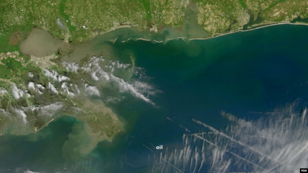 Gambar satelit NASA yang menunjukkan tumpahan minyak di Teluk Meksiko.