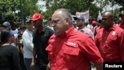 La Fiscalía solicitó 18 órdenes de captura a civiles y militares que participaron en la insurrección, indicó el fiscal Tarek William Saab el viernes.