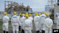 Posle teškog oštećenja nuklearne elektrana Fukušima posle zemljotresa i cunamija u Japanu 11. marta 2011. vlada, na 66. godišnjicu bombardovanja atomskom bombom, traži smanjenje broja i zatvaranje nuklearki