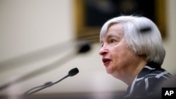 Gubernur Bank Sentral AS Janet Yellen dalam sidang Kongres (11/2).