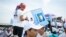 Supporters for the opposition Cambodia National Rescue Party came out to campaign for its party for the upcoming commune elections, Phnom Penh, Cambodia, Saturday May 20, 2017. (Khan Sokummono/ VOA Khmer)