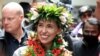 Perdana Menteri Selandia Baru Jacinda Ardern tersenyum selama kampanye di Pusat Kota Mangere dan pasar di Auckland, Selandia Baru, 10 Oktober 2020. (Foto: REUTERS/Fiona Goodall)