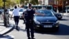 Париж: неизвестный напал на полицейского у Собора Парижской богоматери