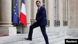 Christophe Castaner arrive à l'Élysée, à Paris, le 18 mai 2017.