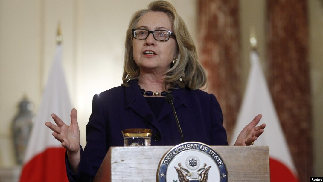 Menlu AS Hillary Clinton memberikan pernyataan tentang krisis penyanderaan ini Aljazair di Washington hari Jumat (18/1). 