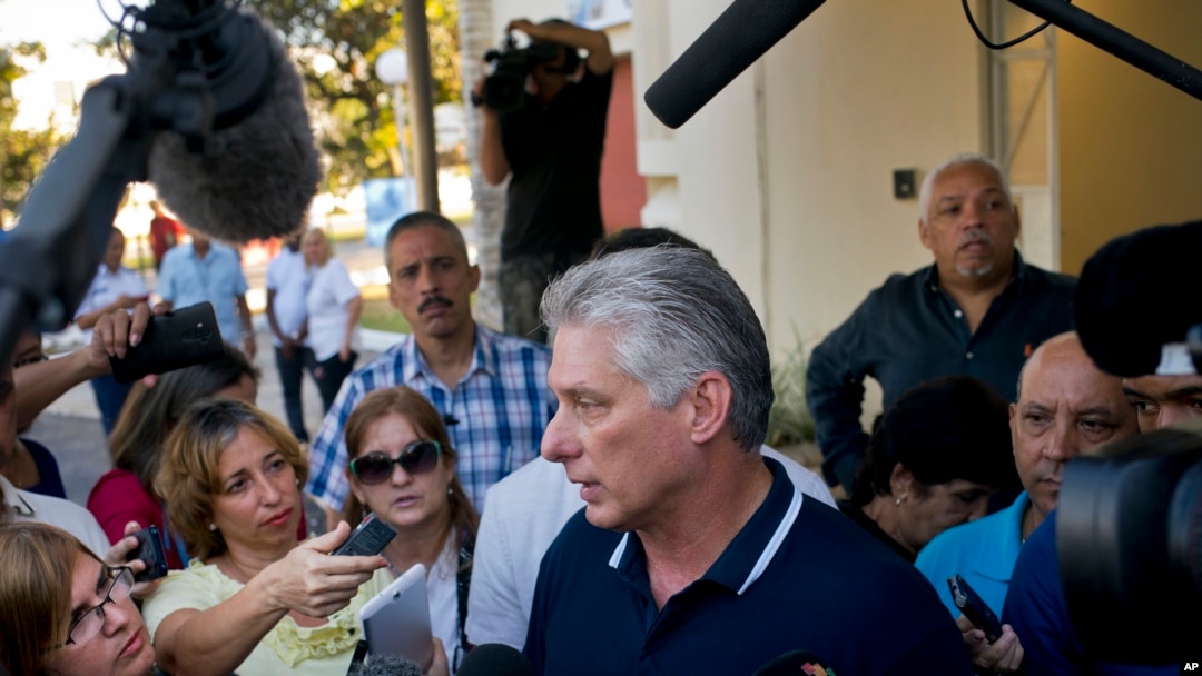 Chủ tịch Cuba Miguel Diaz-Canel phát biểu sau khi bỏ phiếu về Hiến pháp mới
