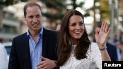 Pangeran William dan istrinya, Catherine, saat mengunjungi Sydney, Australia bulan April lalu (foto: dok).