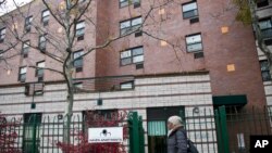 Les appartements de Haven , Bronx, NY , offrent aux personnes qui ont été sans-abri et souffrant de maladie mentale, des appartements et de services sur site , le 8 déc 2015.