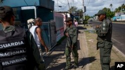 Según el Observatorio Venezolano de Violencia, en su último informe sobre Venezuela, en 2019, se registraron 16.506 muertes violentas, una tasa de 60,3 homicidios por cada 100 mil habitantes. Foto AP.