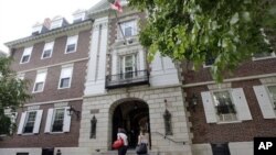 Reputasi tinggi Universitas Harvard digoncang oleh skandal "nyontek" yang dilakukan 125 mahasiswanya (foto:dok).