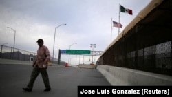 The Paso del Norte border crossing between the United States and Mexico March 26, 2020. (REUTERS/Jose Luis Gonzalez)