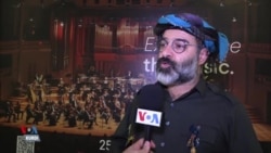 Du Muzîkjenên Kurd di Merasîma Serokatiya YE de Muzîka Kurdî Pêşkêş Dikin