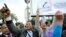 Moroccans protest against U.S.-backed plans to broaden the mandate of UN peacekeepers in disputed Western Sahara, Casablanca, April 22, 2013. 