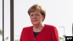 La chancelière allemande Angela Merkel au palais présidentiel de Ouagadougou le 1er mai 2019.