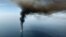 L'incendie de la plate-forme pétrolière Deepwater Horizon dans le golfe du Mexique, le 21 avril 2010. Le 22 août 2021, un incendie sur la plateforme pétrolière de la baie de Campeche a fait au moins cinq morts et six blessés.