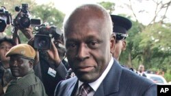 Le président Jose Eduardo dos Santos à Lusaka, Zambie, 12 avril 2008.