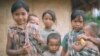 ຄວາມ​ຍາກ​ຈົນ​ຂອງ​ພວກ​ເດັກ​ນ້ອຍ​ໃນ​ລາວ