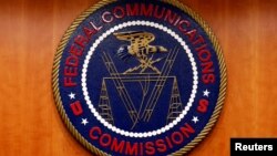 Logo của Ủy ban Truyền thông Liên bang Hoa Kỳ (FCC).