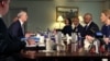  لوید آستین، وزیر دفاع آمریکا در گفتگوی دو جانبه با ینس استولتنبرگ، دبیر کل ناتو در پنتاگون. نهم بهمن. 