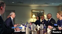美國國防部長奧斯汀與北約秘書長斯托爾滕貝格在五角大樓舉行雙邊會談。(2024年1月29日)