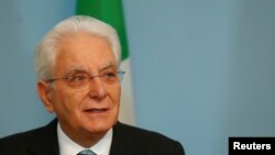 Le président italien Sergio Mattarella .