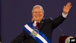 El presidente Salvador Sánchez Cerén es uno de los líderes históricos del FMLN.