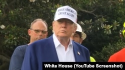 د امریکا ولسمشر دونالډ ټرمپ په سپینې ماڼۍ کې له خبریالانو سره خبرې وکړې