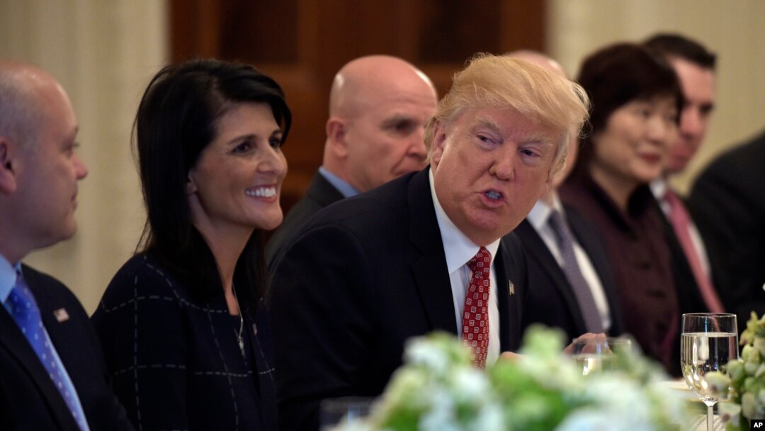 Tổng thống Donald Trump phát biểu trong cuộc gặp vói đại sứ các nước trong Hội đồng Bảo an LHQ ngày 24/4/17 tại Tòa Bạch Ốc