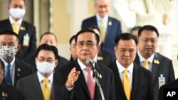 쁘라윳 짠오차 태국 총리가 16일 긴급 각료회의에 이어 기자회견을 했다.