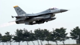 Türkiye, ABD'den uzun süredir 40 adet yeni F-16 savaş uçağı talep ediyor.