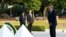 ادای احترام اوباما به قربانیان حمله اتمی آمریکا به هیروشیمای ژاپن.