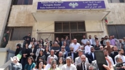 لابردنی تابلۆیەک بە زمانی کوری لە حەسەکە و هەڵوێستی کوردانی ڕۆژاڤا بۆ پاراستنی زمانی دایک