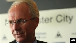 Sven Goran Eriksson, bekas pelatih kesebelasan nasional England, kini menjadi direktur teknik klub Al Nasr di Emirat Arab. 